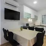 Apartman Bareta *