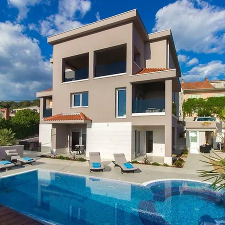 Apartment Bareta *