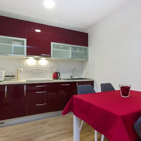 Bareta Τρογκίρ