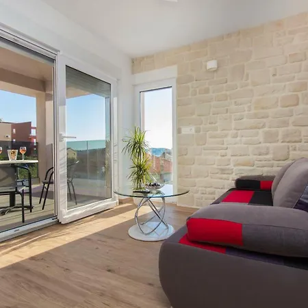 Bareta * Τρογκίρ